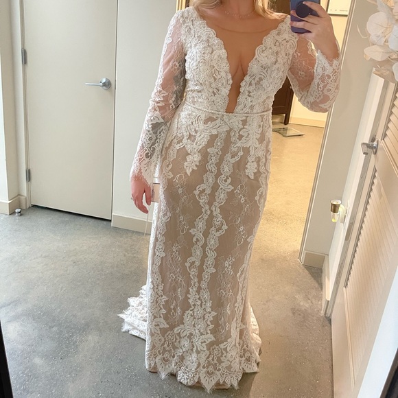 Melissa Sweet Ivory Lace Wedding Dress 